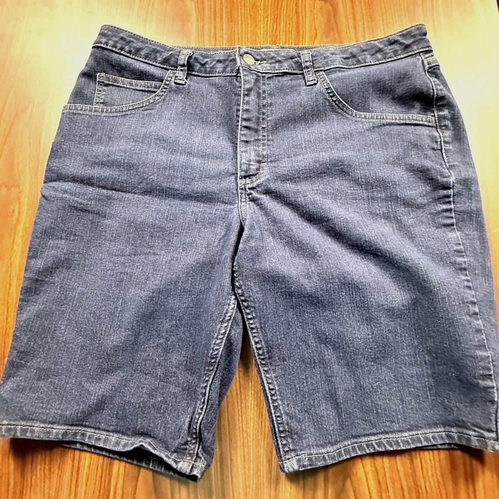 Riders‎ by Lee Men's Mid-Rise Bermuda Denim Shorts 14M Dark Wash Knee Length